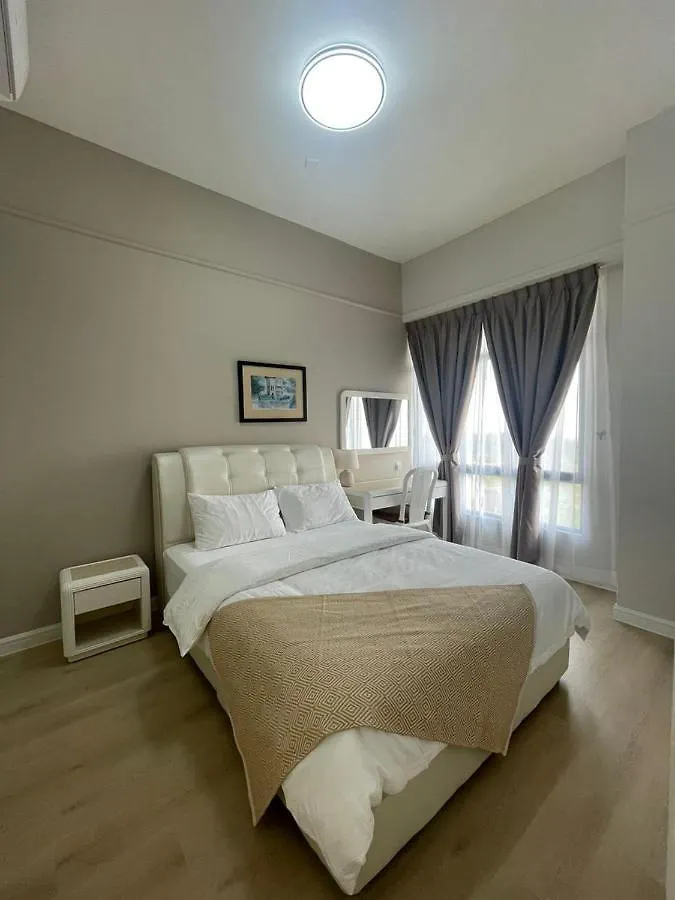 Instay Leisure Mahkota With Sea/Pool View Malacca 0*,